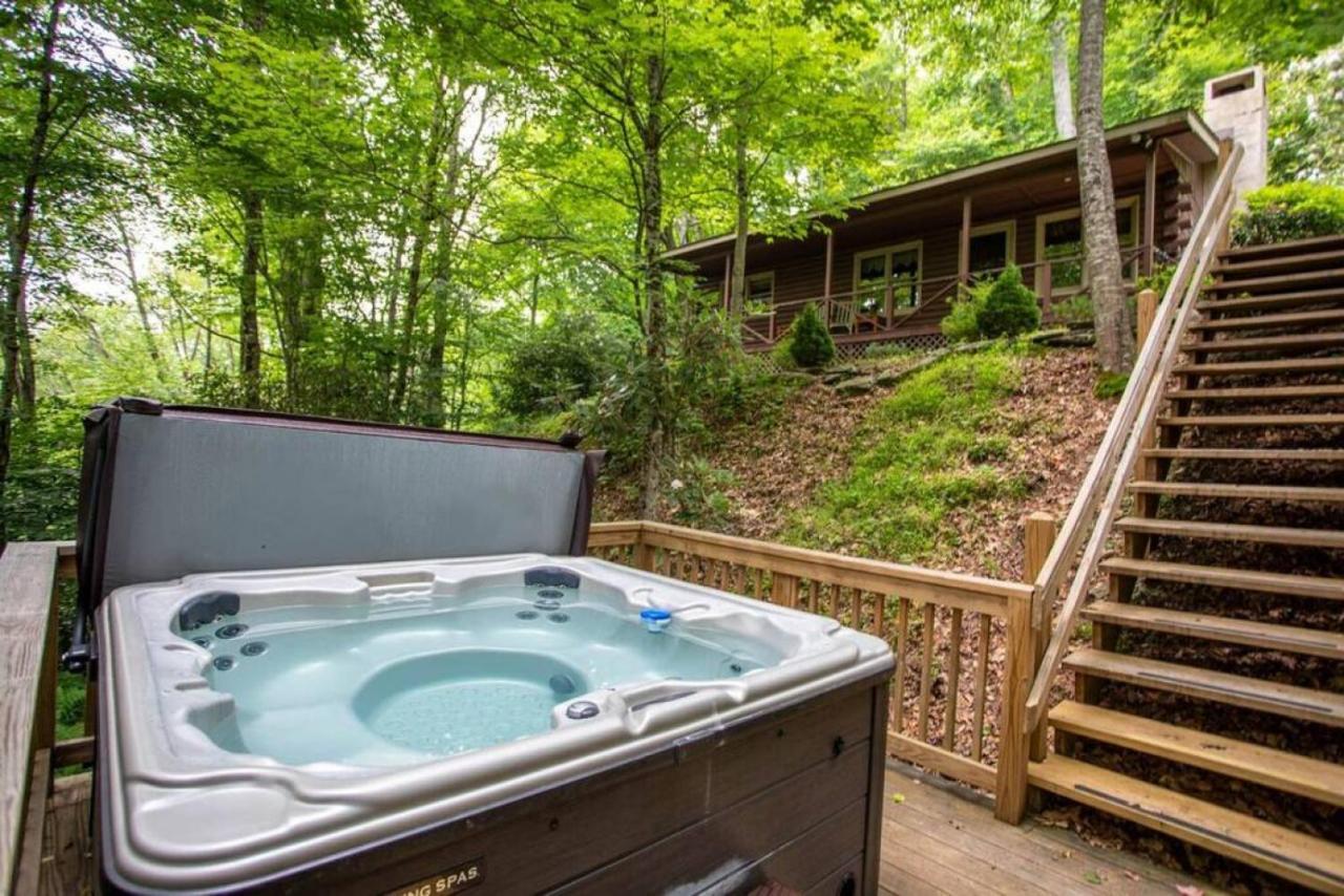 Quiet Cabin In The High Country ブローイング・ロック エクステリア 写真