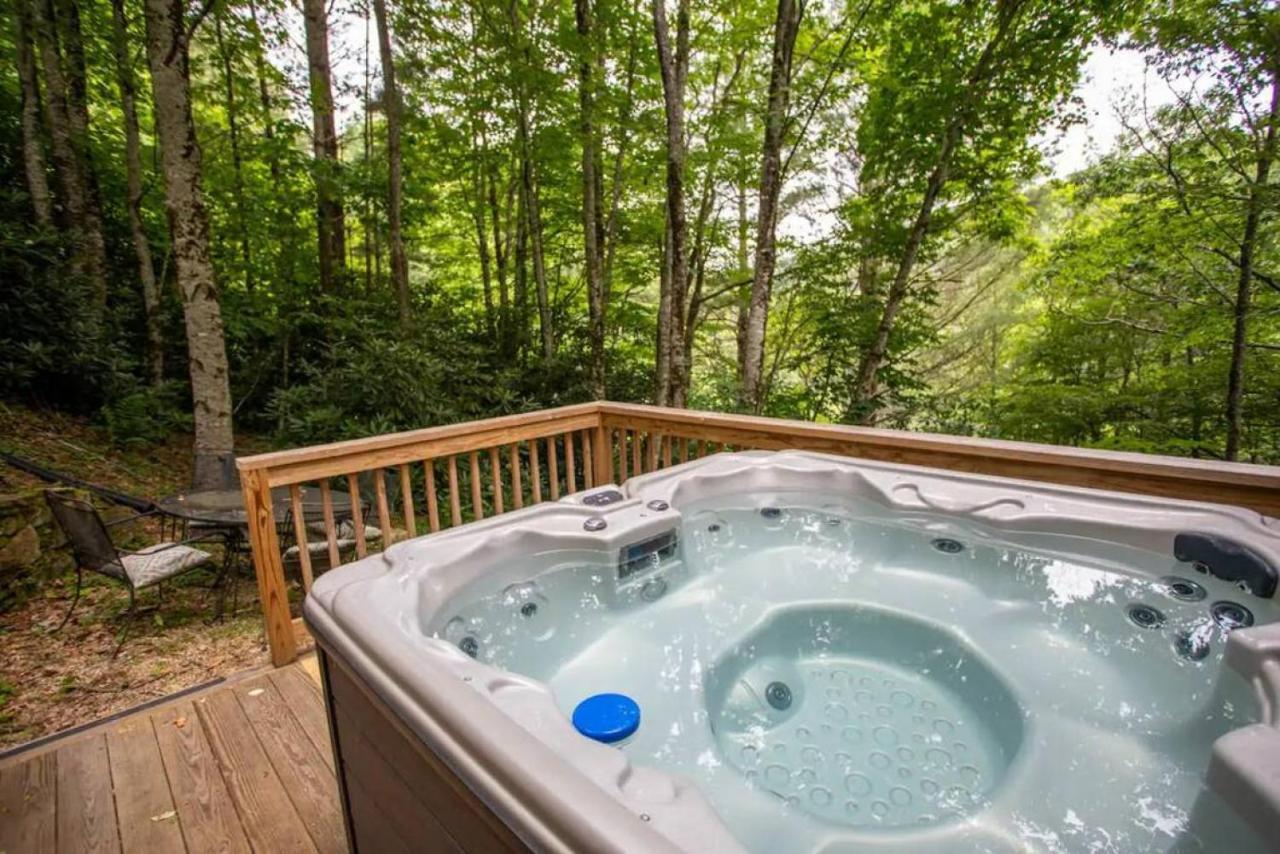 Quiet Cabin In The High Country ブローイング・ロック エクステリア 写真