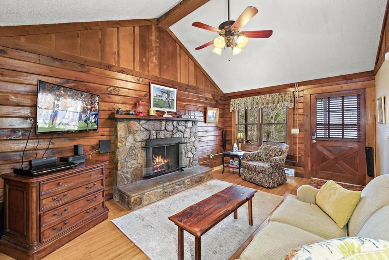 Quiet Cabin In The High Country ブローイング・ロック エクステリア 写真